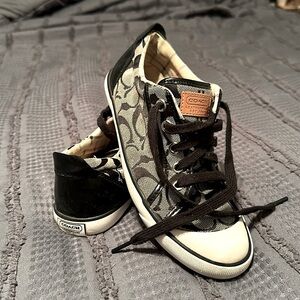 Coach sneakers size 6.5 black and white